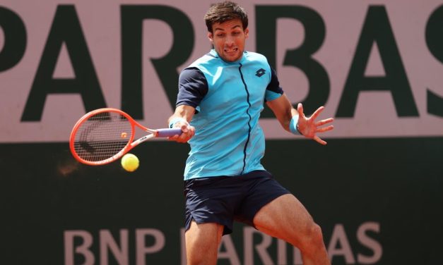 Bernabé Zapata remonta ante Fritz y sigue imparable en Roland Garros