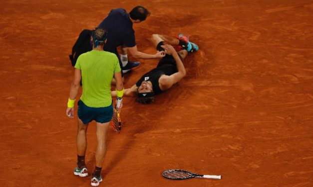 nadal es finalista de roland garros después de que zverev se marche de la pista en silla de ruedas