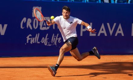 Bernabé Zapata sigue dando pasos de gigante en el ATP de Umag