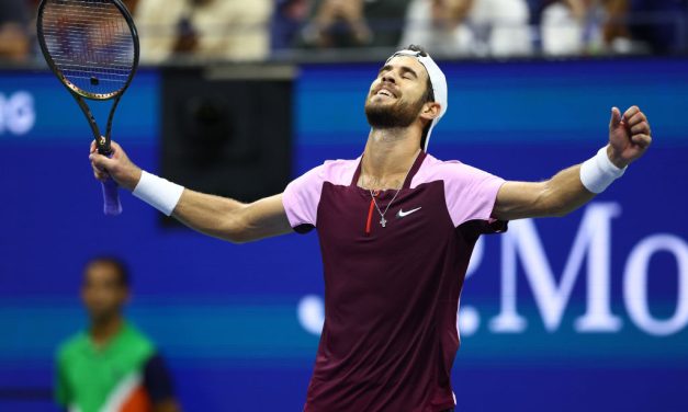 US Open: Khachanov frena a Kyrgios y luchará con Ruud por un puesto en la final