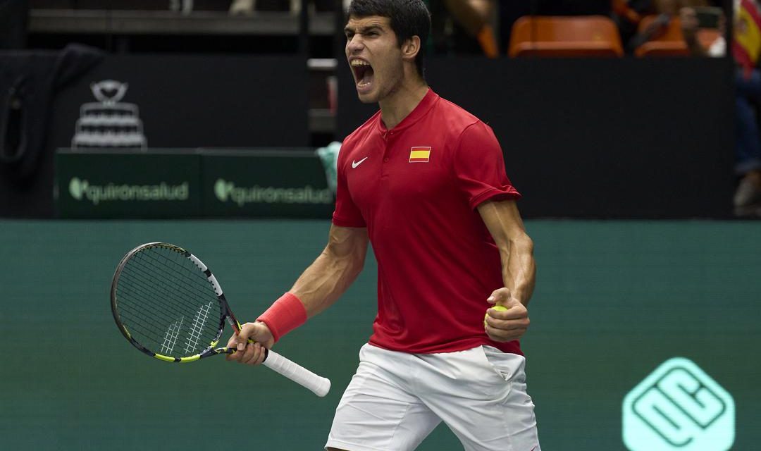 Carlos Alcaraz ilusiona a España en su camino a Málaga