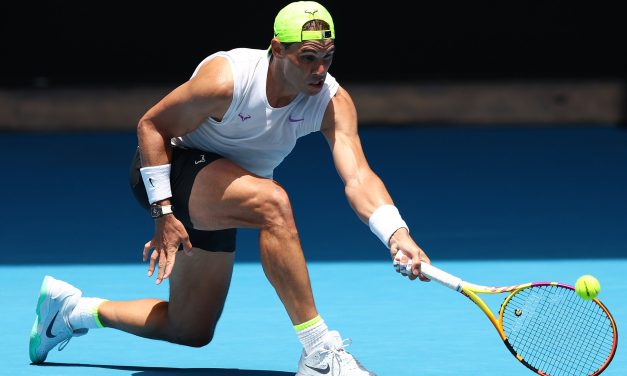 Camino difícil de Nadal en el Open de Australia, que evita a Djokovic hasta la final