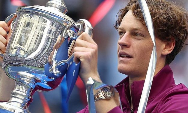 Jannik Sinner, acaricia el cielo con las manos en Flushing Meadows