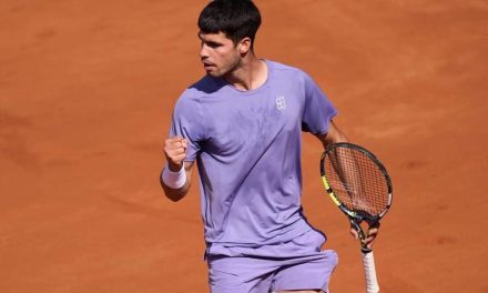 Aplastante victoria de Alcaraz sellando el último billete en la final del atp 500 de Barcelona