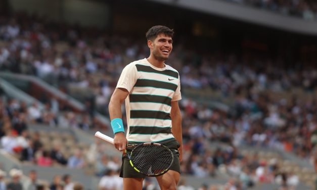 Alcaraz reacciona a tiempo para remontar ante Musetti y citarse de nuevo en la final de Roland Garros