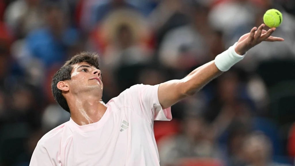 JÓDAR ARRASA A TABILO EN BASILEA Y SUEÑA CADA VEZ MÁS FUERTE CON LAS ATP FINALS Y EL TOP-10 🎾